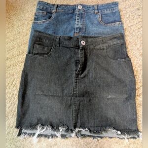 Pair Of Women's Distressed And Frayed Denim Skirt Sz. M